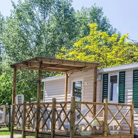 Holiday home In With Terrace And Wi-fi *